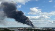 Notfälle: Feuer im Hamburger Hafen - Autobahn A1 gesperrt