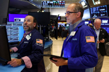 Trumpovo vmešavanje v delovanje Feda Wall Streetu (še) ne povzroča skrbi