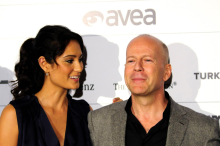 Lebt nicht mehr bei Familie: Bruce Willis auf 24-Stunden-Pflege angewiesen