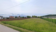 Pripravlja se teren za gradnjo 43 hiš v Šentvidu. Kdo je zraven?
