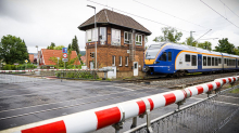 Unglück im Landkreis Göttingen: Polizei warnt vor Spekulationen nach tödlichem Bahnunglück