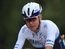 Britanski kolesarski zvezdnik Chris Froome po nesreči uspešno operiran