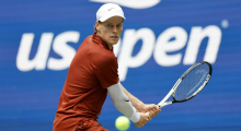 Shapovalov bo izzval Sinnerja, Zverev in Iga Swiatek v večernem sporedu