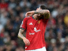 Manchester United le do prve zmage, Benjamin Šeško spet vstopil s klopi