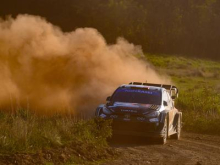 Sebastien Ogier ohranja kandidaturo za deveti naslov svetovnega prvaka