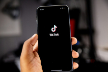 TikTok nadgrajuje zasebna sporočila