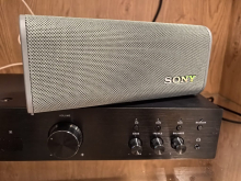 Test zvočnika Sony ULT 3 – moč, udarnost in spevnost v prenosni obliki