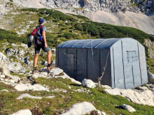Bivak je zatočišče v sili in ne brezplačen počitniški objekt