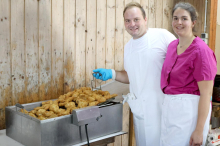 Längsee/Hochosterwitz: Bauernbackhendln als wahre Besuchermagneten