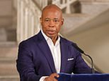 Eric Adams defies Trump and announces he is staying in the New York City mayors race