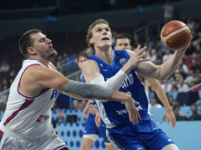 V živo: Jokić in Srbija takoj zaostala za 10 točk