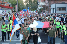 OD SUBOTICE DO ZVEČANA - SRBIJA JE POKAZALA SVOJE PRAVO LICE! Sjajne scene na velikim narodnim skupovima protiv blokada: TROBOJKE, MIR I 