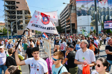 BLOKADERI OPET MALTRETIRAJU GRAĐANE: Blokirali Nemanjinu ulicu, a evo kuda će se kretati