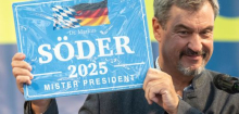 Markus Söder auf dem Gillamoos-Volksfest: Lieber Leberwurst als Darth Vader