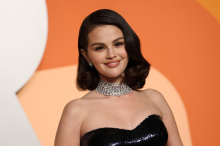 Selena Gomez über Autoimmunerkrankung Lupus: Flasche öffnen tat weh