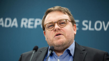 Sramota: za nula storitev država pobrala 55 milijonov