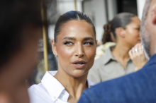 Still und heimlich: Amira Aly eröffnet neuen Weihnachts-Shop 