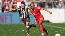 Fußball-Bundesliga: St. Pauli besiegt Augsburg nach Rückstand