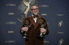 Serija The Studio s 13 kipci postavila nov rekord na 77. podelitvi televizijskih nagrad emmy