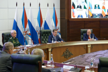 Medvedjev svari Nato pred varovanjem zračnega prostora Ukrajine