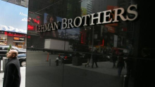 Koliko bi imeli danes, če bi na borzo vložili ob propadu Lehman Brothers?