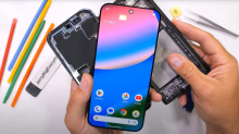 Google s telefonom Pixel 10 Pro XL končno stavi na popravljivost!