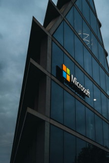 Microsoft bo investiral 25 milijard € v Združenem kraljestvu