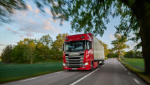 Za volanom – kako je Scania pocenila in umirila novi petvaljni dizel v super 11