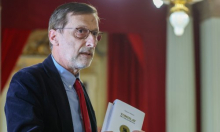 Teatar Gavran gostovao u Bernu s dramom 'Na kavici u podne'