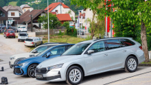 Slovenci bi kupovali nove avte, pogosteje bi jih plačevali z gotovino
