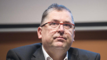 Ali umetna inteligenca zmanjšuje število zaposlenih?