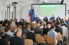 Boštjančič na konferenci o kapitalskih trgih: Slovenija zamuja priložnosti