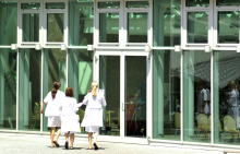 Otroka pošljejo v tujino, če so izčrpane možnosti doma in obstaja učinkovito zdravljenje