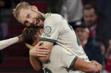 Deutsche Bundesliga: Bayern zerlegten Bremen auch dank Konrad Laimer 