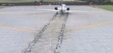 Roanoke in den USA: Sicherheitsbeton verhindert Flugzeug-Crash