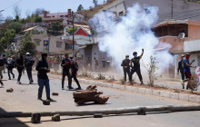 V nasilju ob protestih na Madagaskarju ubitih najmanj 22 ljudi