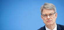 Patrick Schnieder: Verkehrsminister nach Kreislauf-Kollaps ins Krankenhaus gebracht