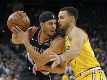 Stephen Curry bo združil moči z bratom
