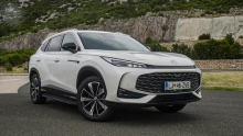 Test MG HS PHEV: ko imajo tudi Kitajci kaj pokazati