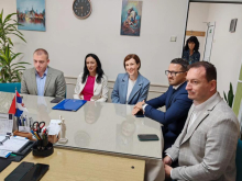 TRSTENIK OZBILJNO BRINE O DEMOGRAFIJI, PORODICI I DECI Ministarka za porodicu i demografiju Jelena Žarić Kovačević u poseti Trsteniku (FOTO)