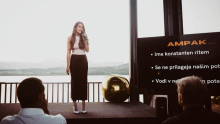 Lana Rakovec, PeakBeats: kot 11-letnica začela s prodajo nalepk na Bolhi, danes razvija AI glasbeni sistem