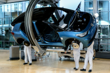 Volkswagen za teden dni ustavil proizvodnjo v tovarnah v Zwickauu in Dresdnu