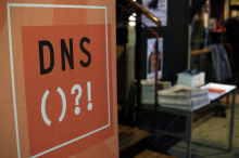 Društvo novinarjev Slovenije: Ministrstva naj nehajo naročati prikrite oglase