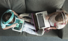 Evo koliko prosječan tinejdžer provede vremena na internetu: Sve je više ovisnosti