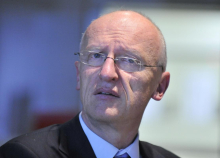 DNS: Da politiki in njihovi zastopniki odgovarjajo novinarjem, ni svobodna izbira, temveč dolžnost