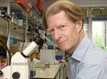 'Godfather' of cloning whose work paved the way for Dolly the Sheep decades after he flunked biology class at Eton and was told dreams of becoming a scientist were 'ridiculous' dies aged 92
