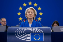 Evropska komisija pod vodstvom Ursule von der Leyen preživela obe glasovanji o nezaupnici