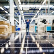 Torna a scendere la produzione industriale: ad agosto -2,4%