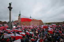 V Varšavi shod poljske opozicije proti priseljevanju in migracijski politiki EU-ja
