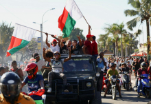 Po razrešitvi predsednika oblast na Madagaskarju prevzela vojska